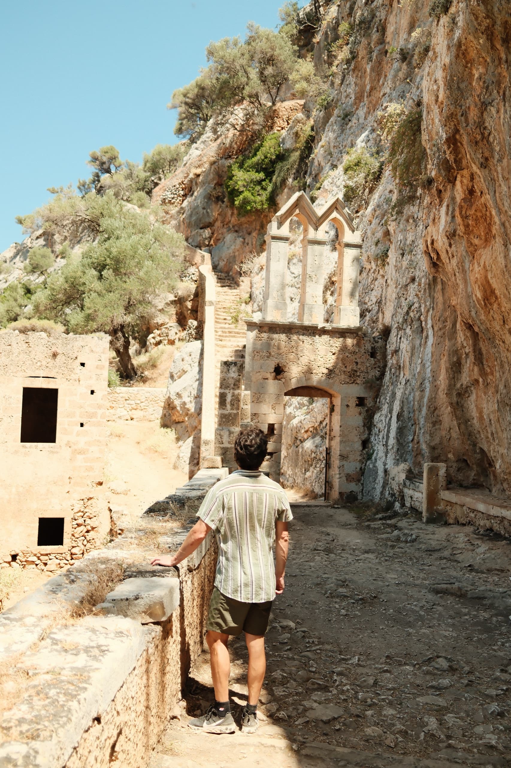 crete — frame 32